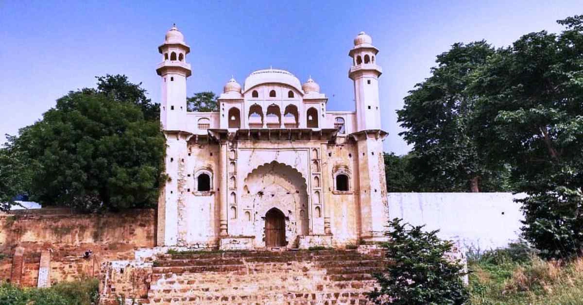 Barsi Gate